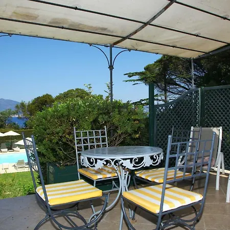 Vila Les Residences De Scaglione
